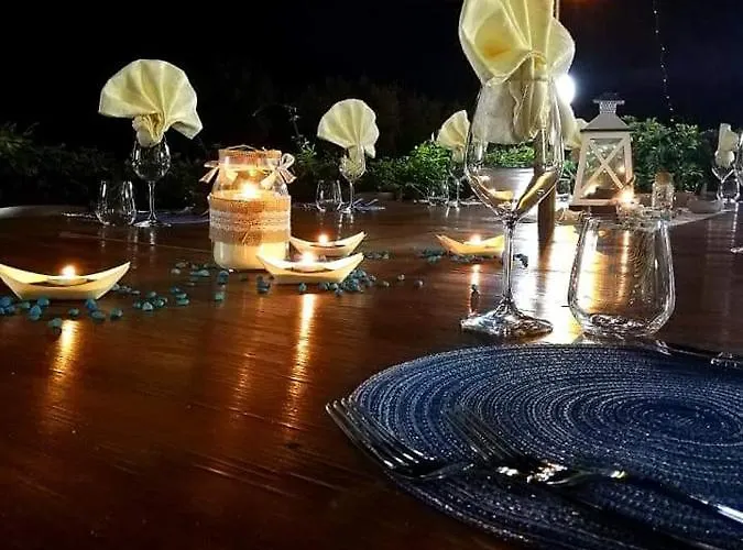 Eclissi לינה וארוחת בוקר 3*