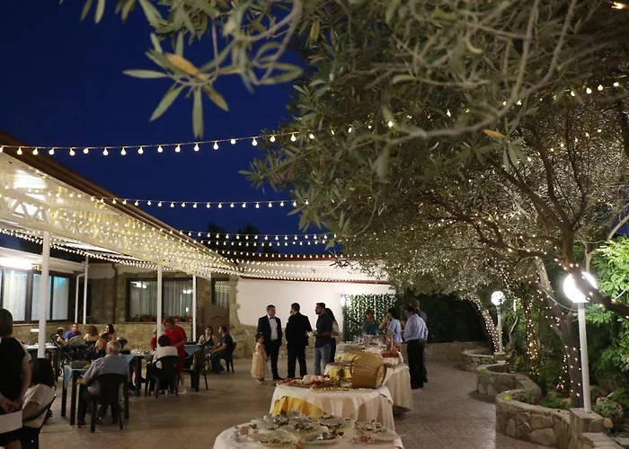 לינה וארוחת בוקר Eclissi קריאטי