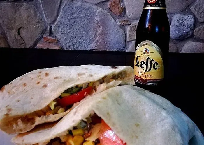 Eclissi לינה וארוחת בוקר